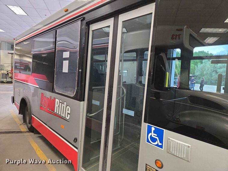 image for item DP8999 2014 IC Eldorado shuttle bus