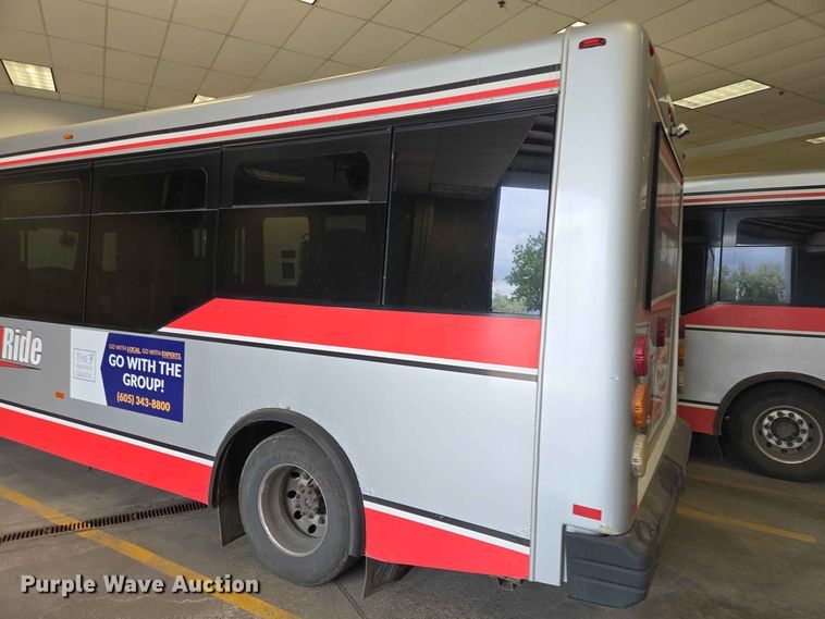 image for item DP8999 2014 IC Eldorado shuttle bus