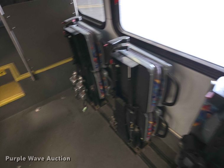 image for item DP8999 2014 IC Eldorado shuttle bus