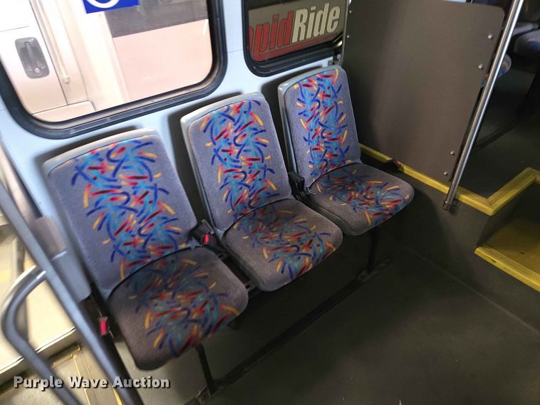 image for item DP8999 2014 IC Eldorado shuttle bus