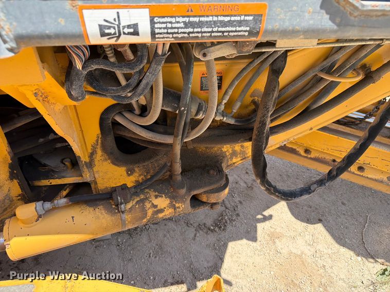 image for item DQ0081 2002 John Deere 772CH Series II motor grader