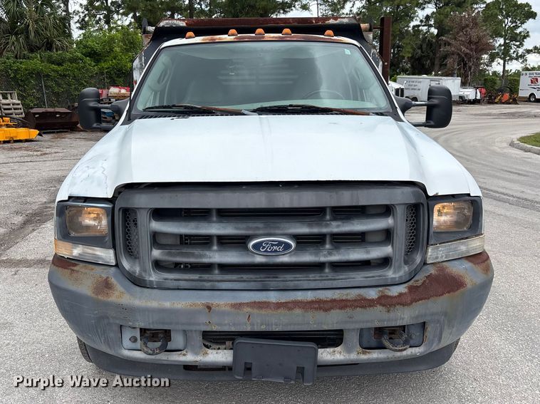image for item DU6256 2003 Ford F350 Super Duty  dump bed pickup truck