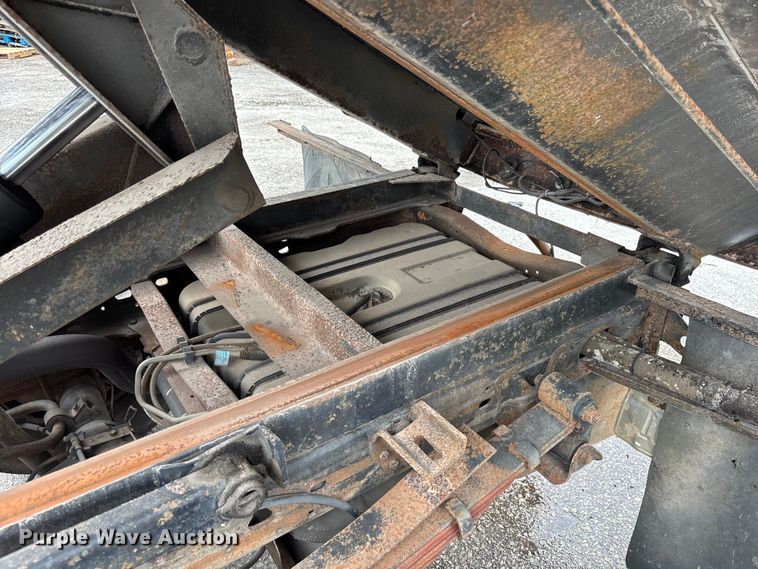 image for item DU6256 2003 Ford F350 Super Duty  dump bed pickup truck