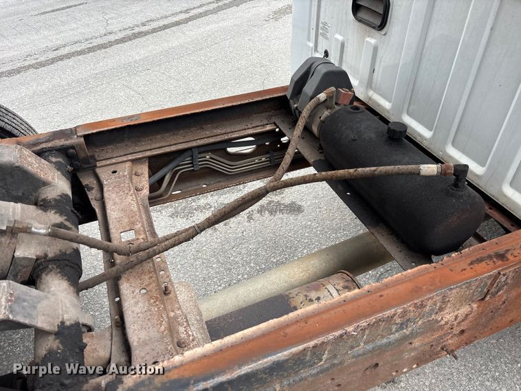 image for item DU6256 2003 Ford F350 Super Duty  dump bed pickup truck