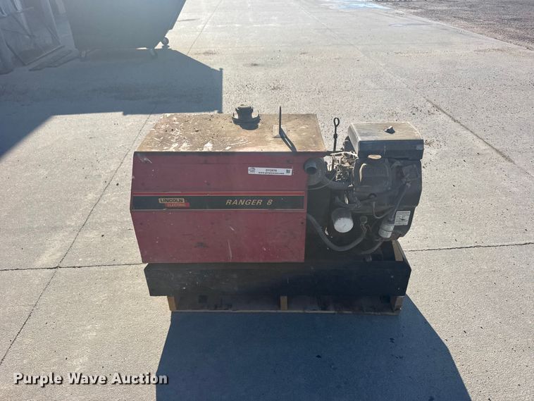 image for item DY2976 Lincoln Electric Ranger 8 welder/generator