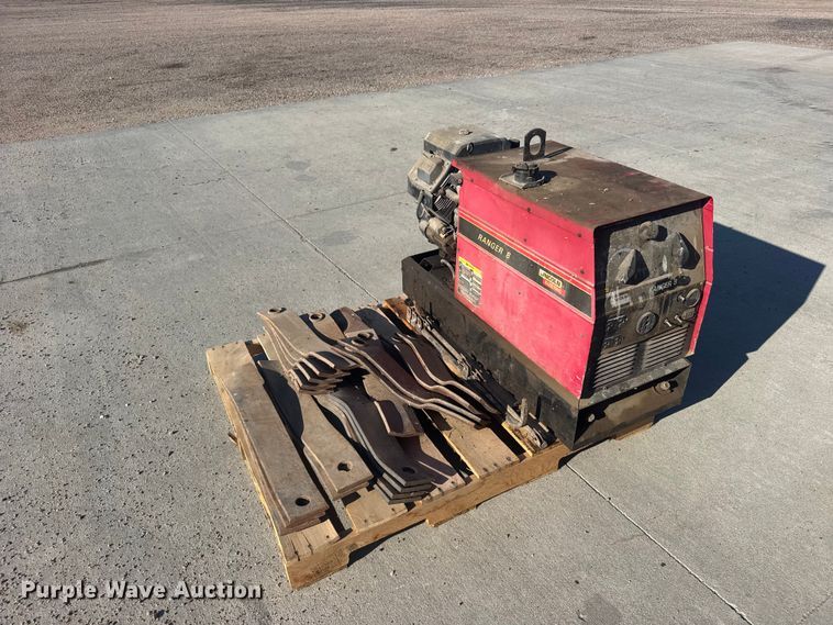 image for item DY2976 Lincoln Electric Ranger 8 welder/generator
