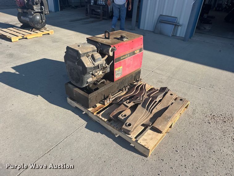 image for item DY2976 Lincoln Electric Ranger 8 welder/generator