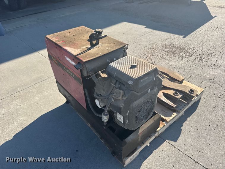 image for item DY2976 Lincoln Electric Ranger 8 welder/generator