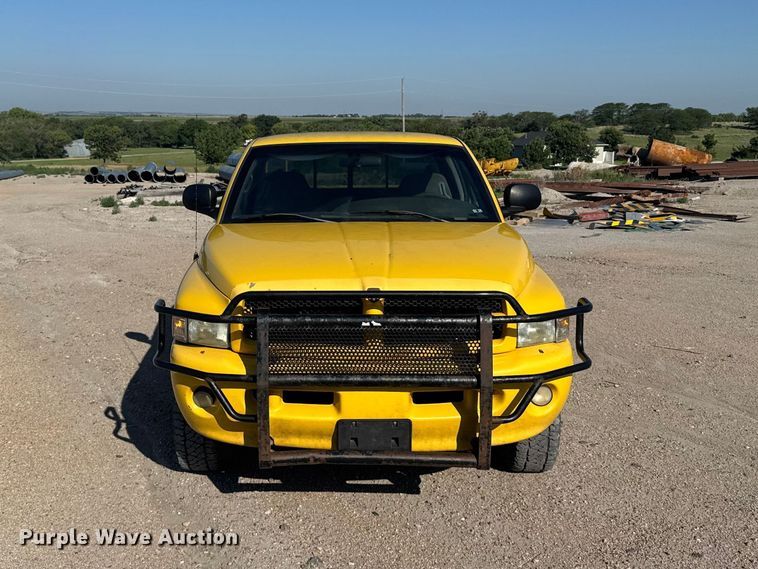 image for item DY2977 1999 Dodge Ram 1500 Ext. Cab pickup truck