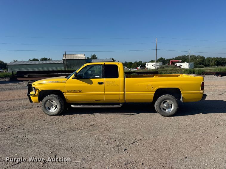image for item DY2977 1999 Dodge Ram 1500 Ext. Cab pickup truck