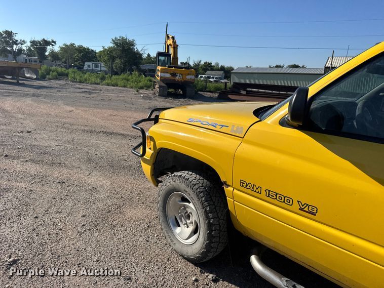 image for item DY2977 1999 Dodge Ram 1500 Ext. Cab pickup truck