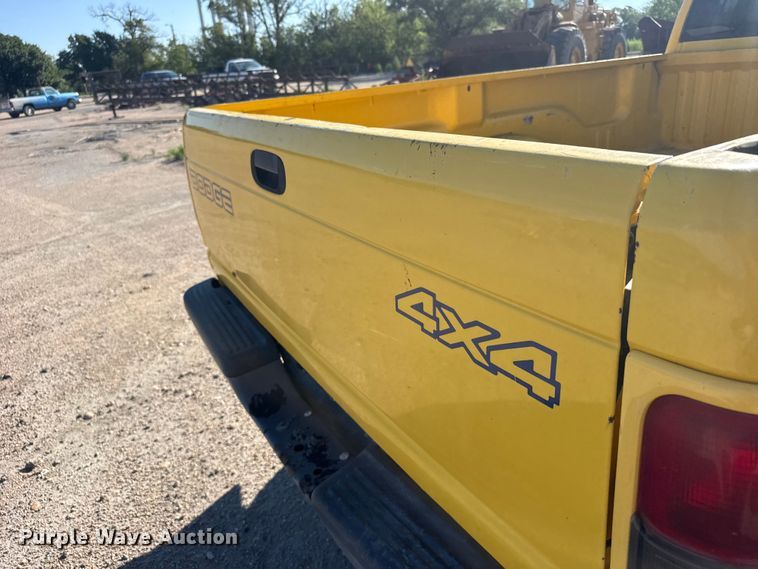 image for item DY2977 1999 Dodge Ram 1500 Ext. Cab pickup truck