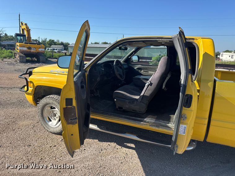 image for item DY2977 1999 Dodge Ram 1500 Ext. Cab pickup truck