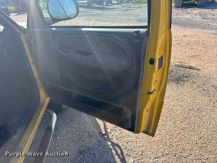 image for item DY2977 1999 Dodge Ram 1500 Ext. Cab pickup truck
