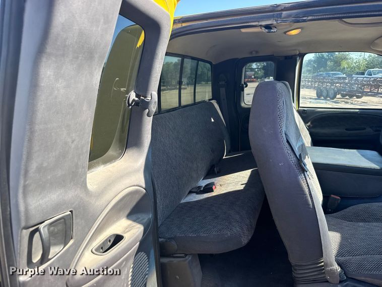 image for item DY2977 1999 Dodge Ram 1500 Ext. Cab pickup truck