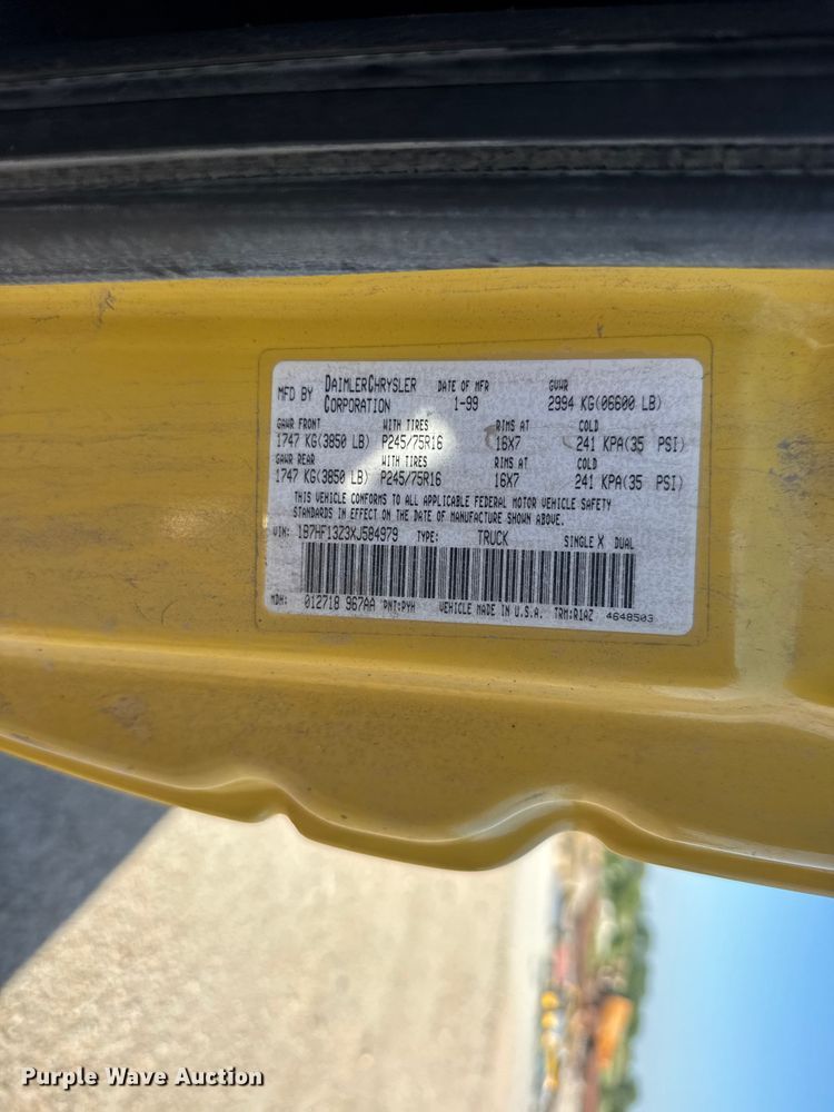 image for item DY2977 1999 Dodge Ram 1500 Ext. Cab pickup truck