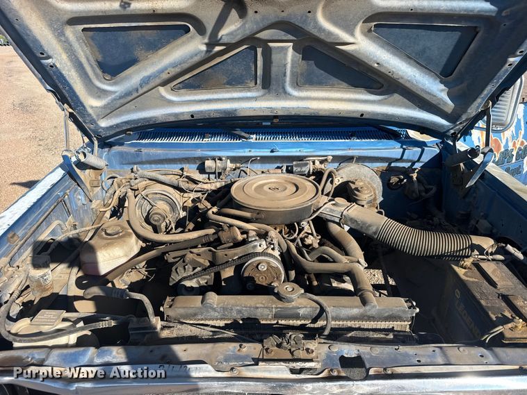 image for item DY2978 1990 Dodge 150 pickup truck