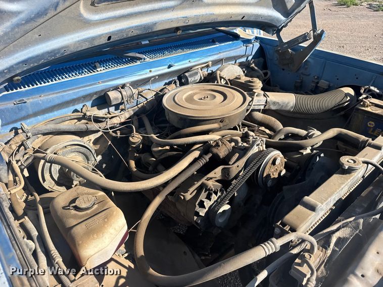 image for item DY2978 1990 Dodge 150 pickup truck