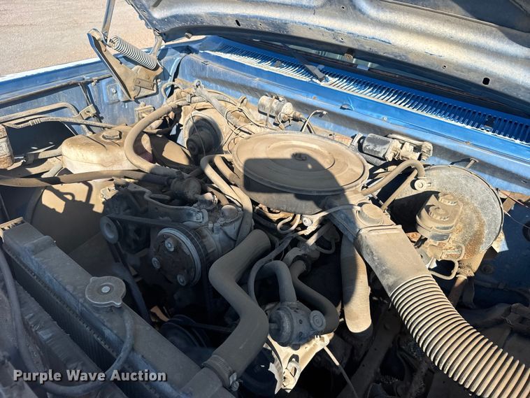 image for item DY2978 1990 Dodge 150 pickup truck