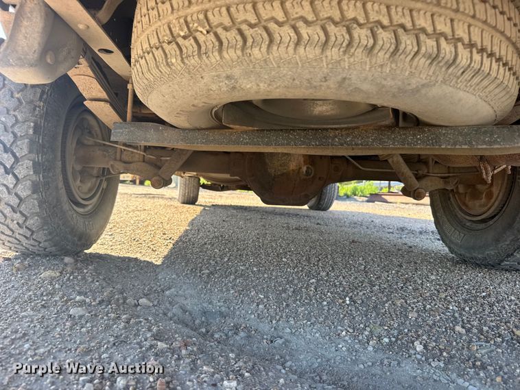 image for item DY2978 1990 Dodge 150 pickup truck