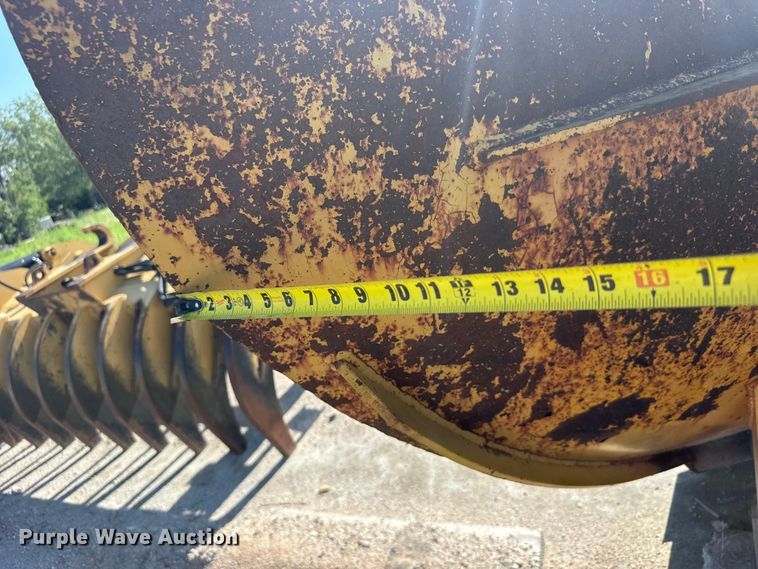 image for item DY2983 Balderson BV966 wheel loader V-plow