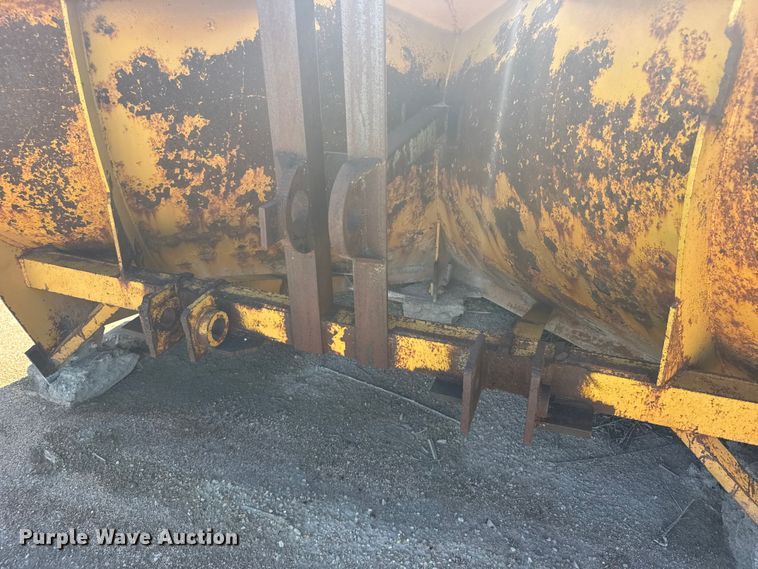 image for item DY2983 Balderson BV966 wheel loader V-plow