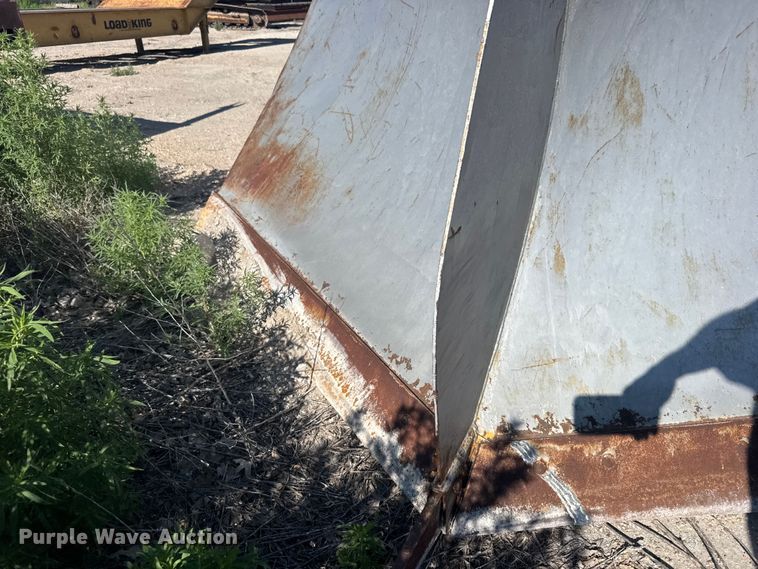 image for item DY2983 Balderson BV966 wheel loader V-plow
