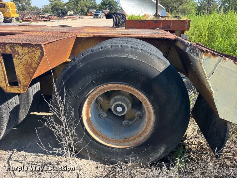 image for item DY2985 1986 Load King PCS352 drop deck equipment trailer