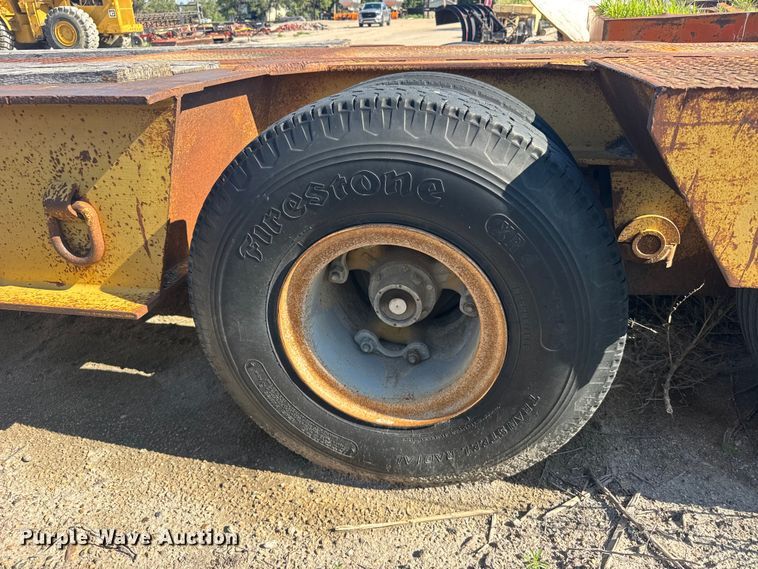 image for item DY2985 1986 Load King PCS352 drop deck equipment trailer