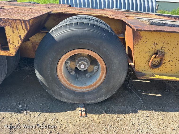 image for item DY2985 1986 Load King PCS352 drop deck equipment trailer