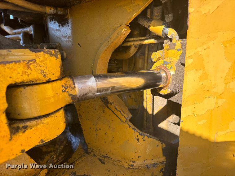 image for item DY2986 1976 Caterpillar 980B wheel loader