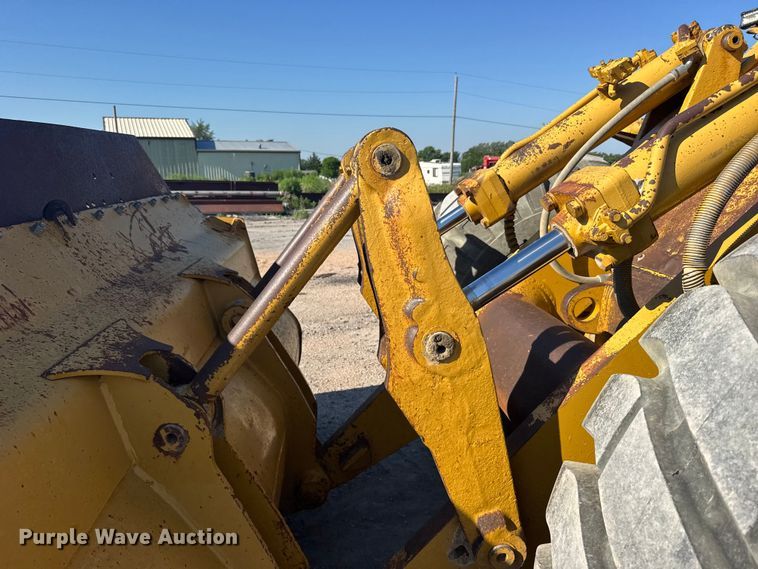 image for item DY2986 1976 Caterpillar 980B wheel loader