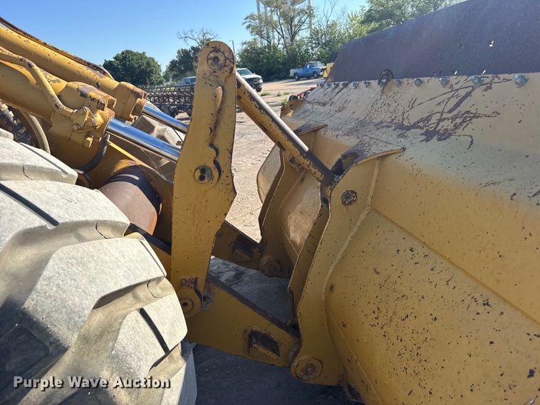 image for item DY2986 1976 Caterpillar 980B wheel loader