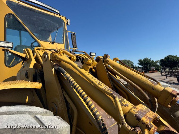 image for item DY2986 1976 Caterpillar 980B wheel loader
