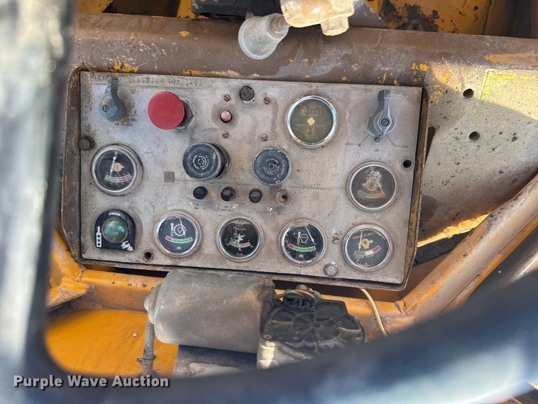 image for item DY2986 1976 Caterpillar 980B wheel loader