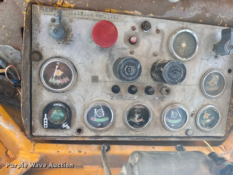 image for item DY2986 1976 Caterpillar 980B wheel loader