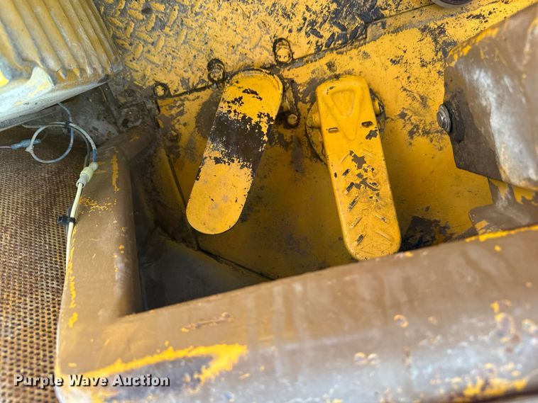 image for item DY2986 1976 Caterpillar 980B wheel loader