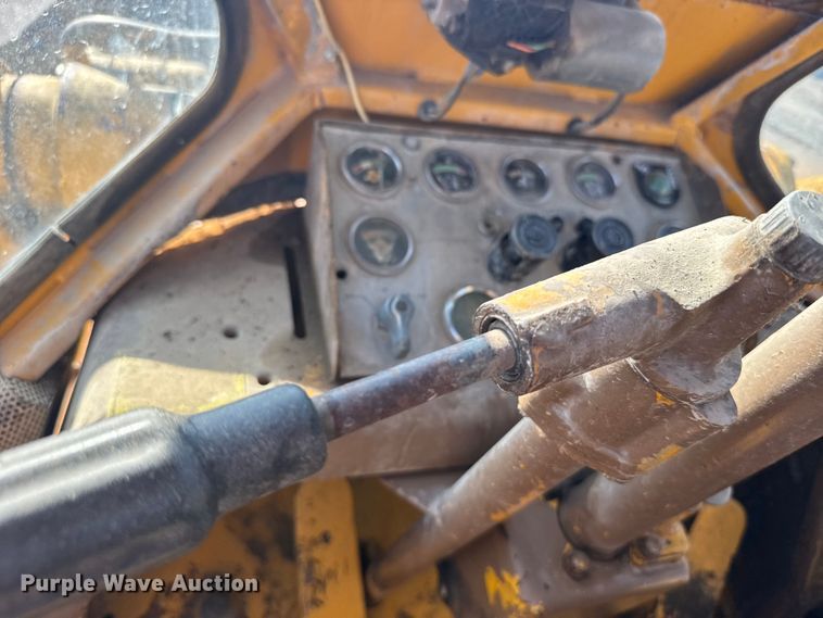 image for item DY2986 1976 Caterpillar 980B wheel loader