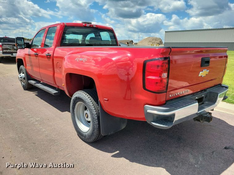 image for item DZ7342 2015 Chevrolet Silverado 3500HD Crew Cab pickup truck