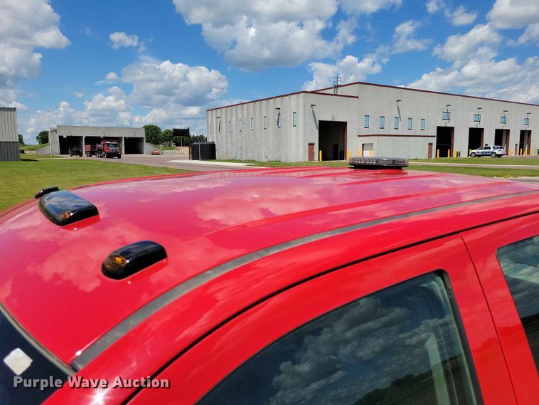 image for item DZ7342 2015 Chevrolet Silverado 3500HD Crew Cab pickup truck