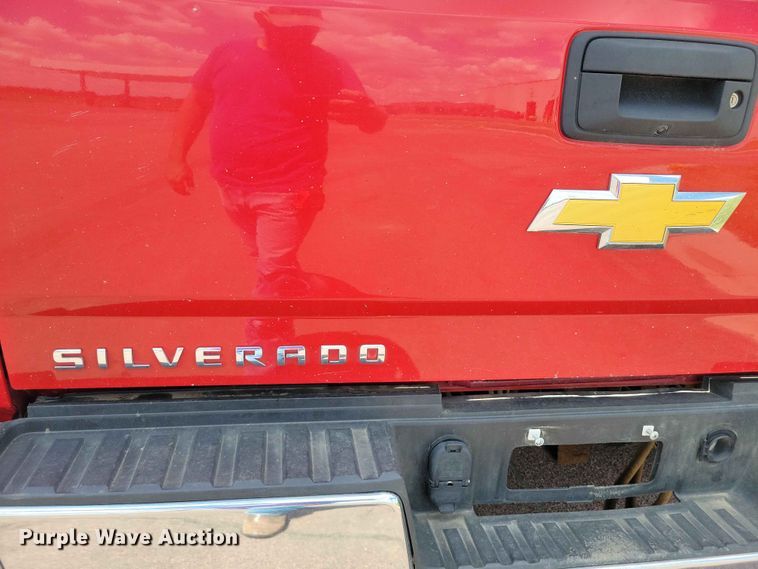 image for item DZ7342 2015 Chevrolet Silverado 3500HD Crew Cab pickup truck
