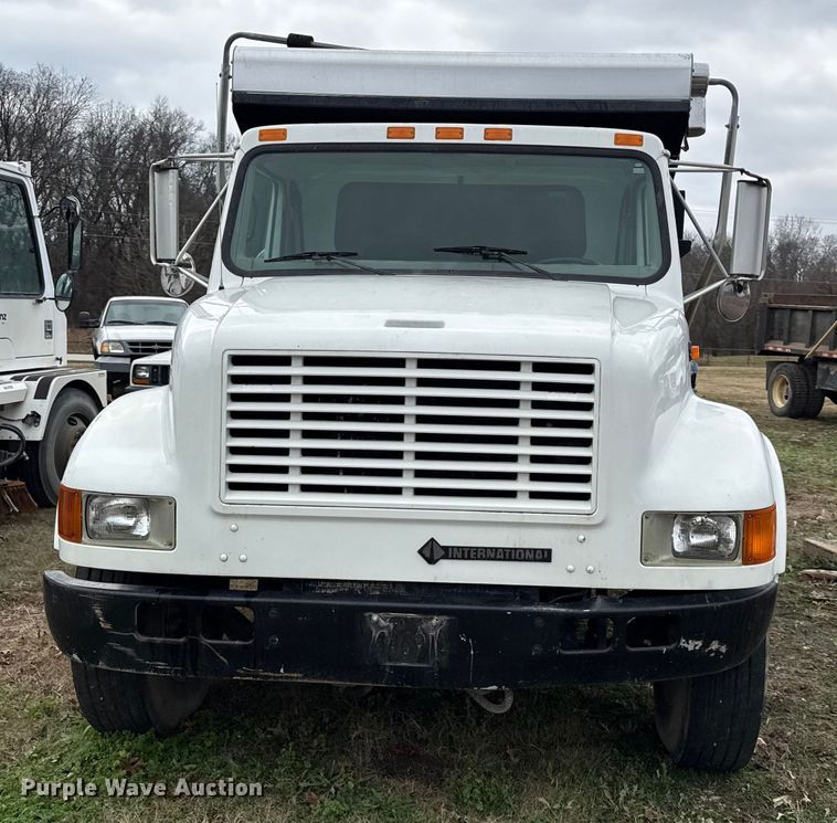 image for item EC4505 2000 International 4700 dump truck