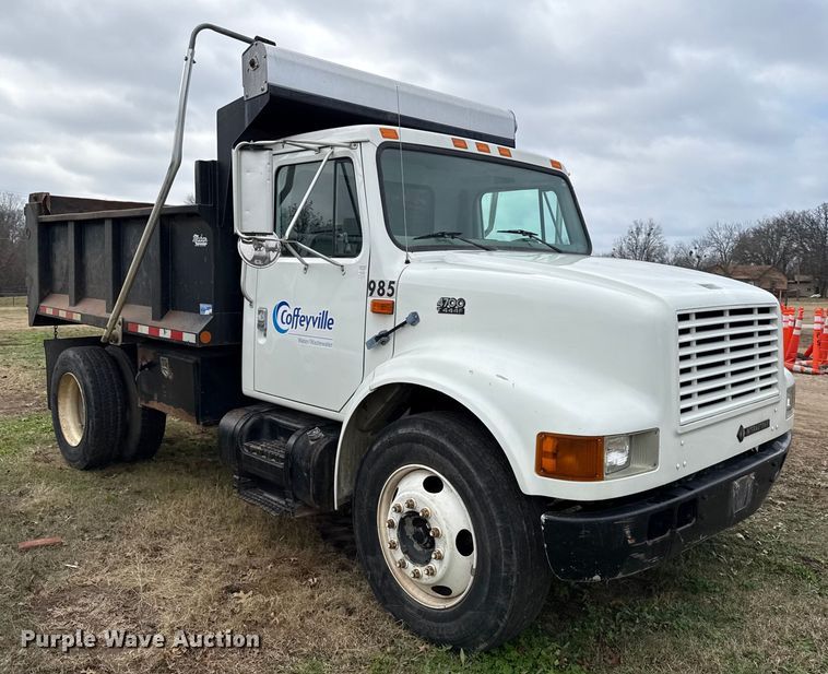image for item EC4505 2000 International 4700 dump truck