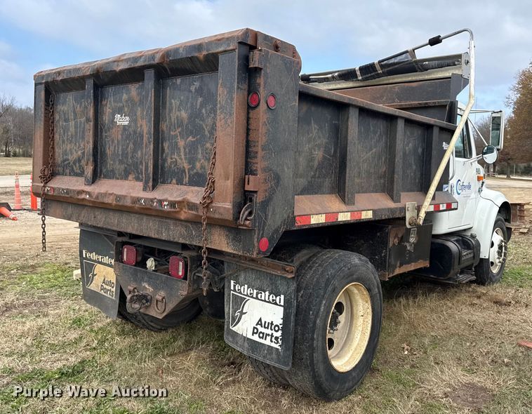 image for item EC4505 2000 International 4700 dump truck