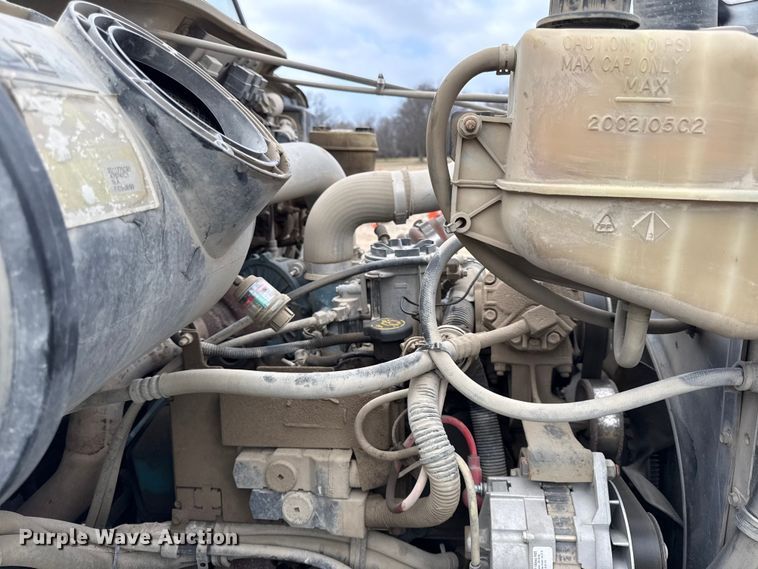 image for item EC4505 2000 International 4700 dump truck