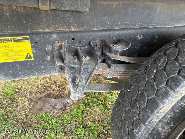 image for item EC4505 2000 International 4700 dump truck
