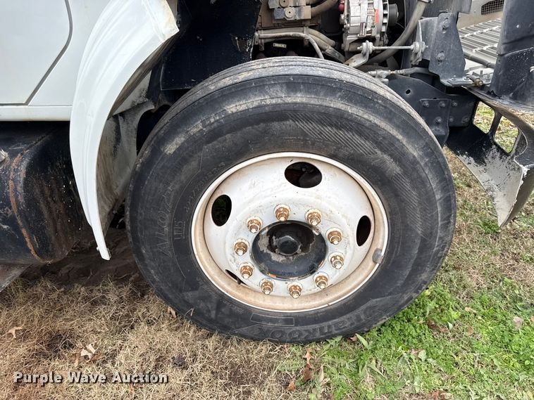 image for item EC4505 2000 International 4700 dump truck
