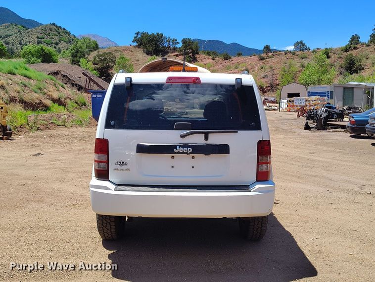 image for item ED0178 2012 Jeep Liberty SUV