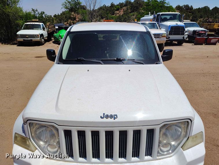 image for item ED0178 2012 Jeep Liberty SUV