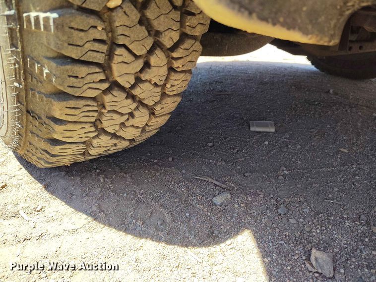 image for item ED0178 2012 Jeep Liberty SUV
